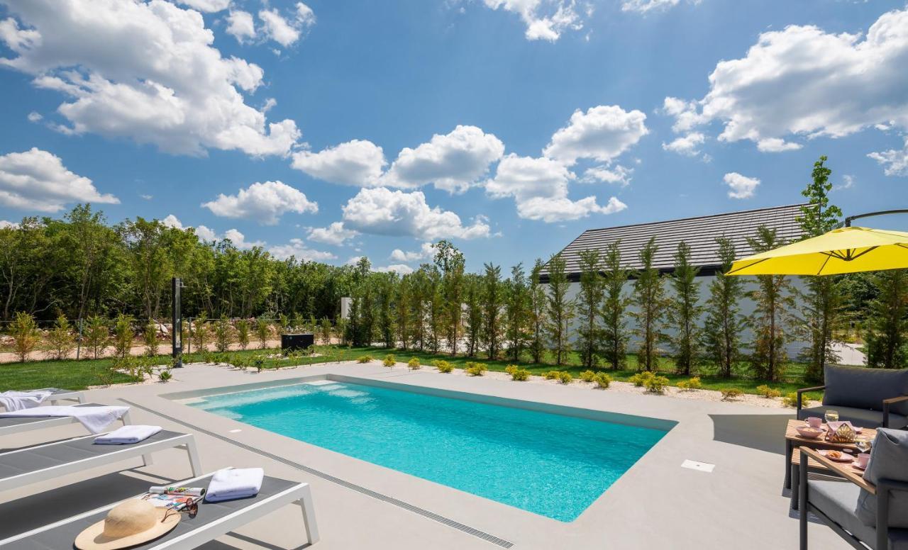 Bandelli Villas Oklaj Экстерьер фото