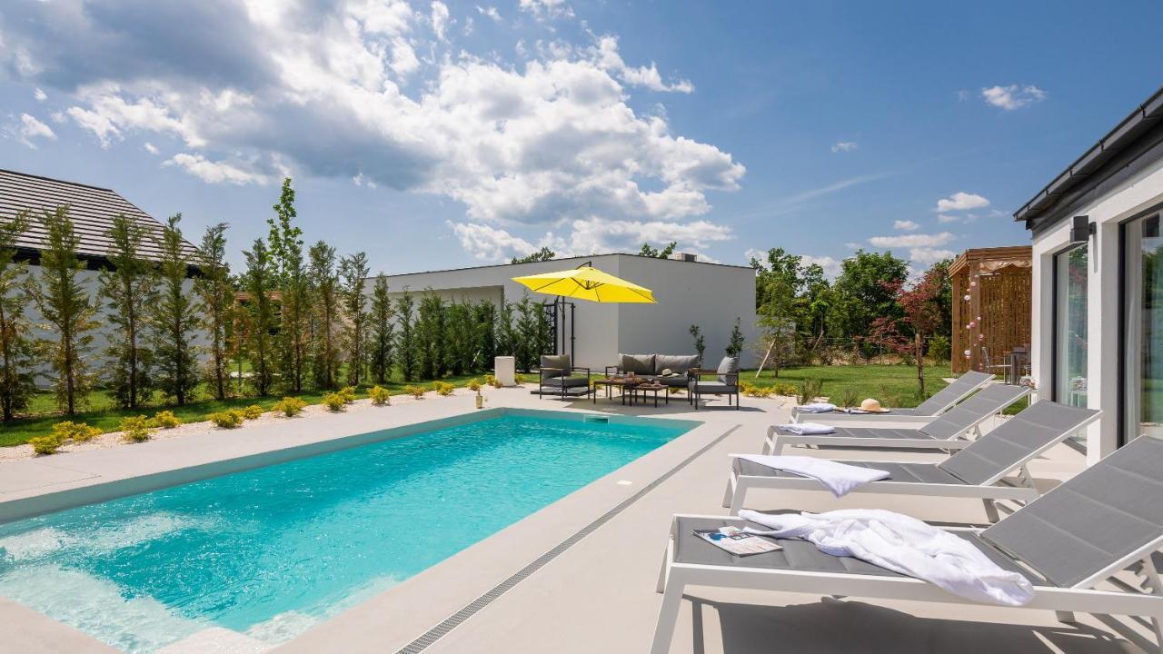 Bandelli Villas Oklaj Экстерьер фото