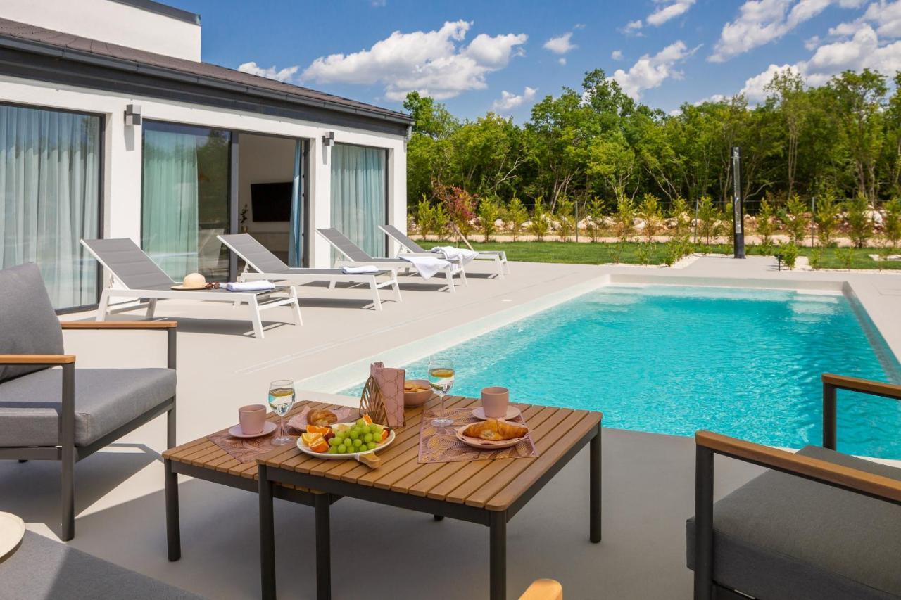 Bandelli Villas Oklaj Экстерьер фото