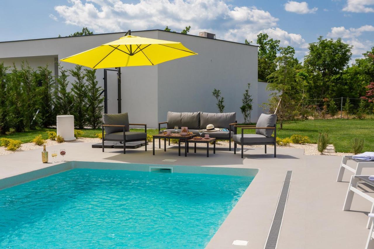 Bandelli Villas Oklaj Экстерьер фото