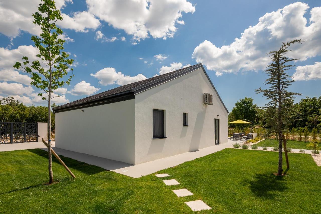 Bandelli Villas Oklaj Экстерьер фото